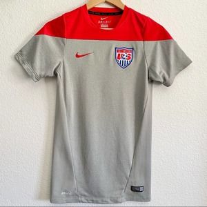 NIKE dri-fit US Soccer team jersey shirt USA